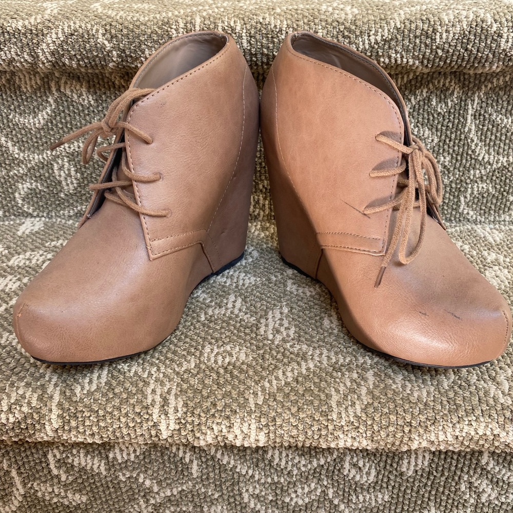 Tan 5” booties